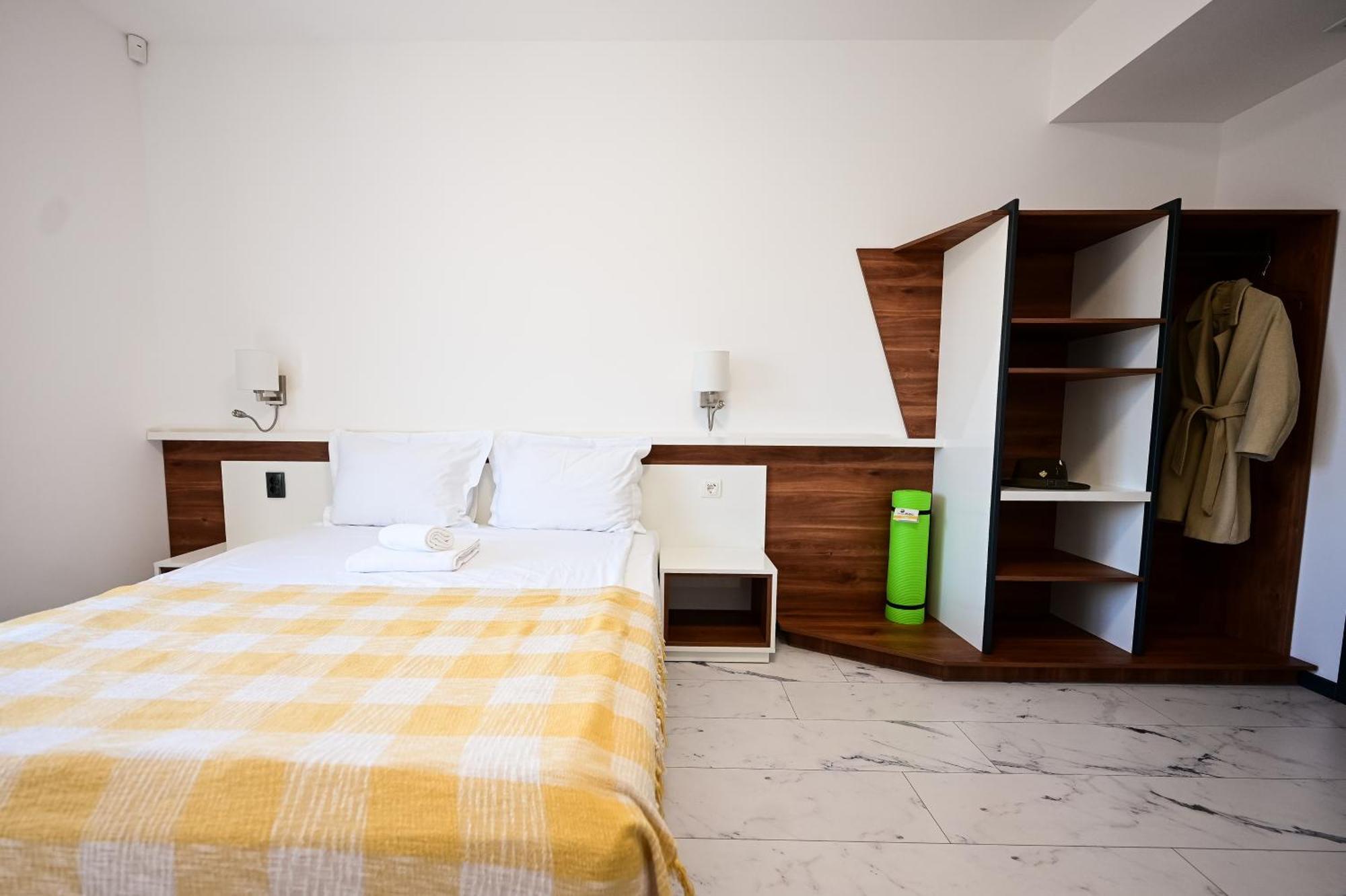 RUBO Hotel Sjoemen Buitenkant foto